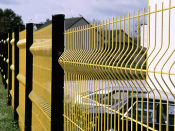 چین پانل های نرده ای پوشش داده شده / سیم گالوانیزه 3D منحنی به راحتی جمع شده است کارخانه